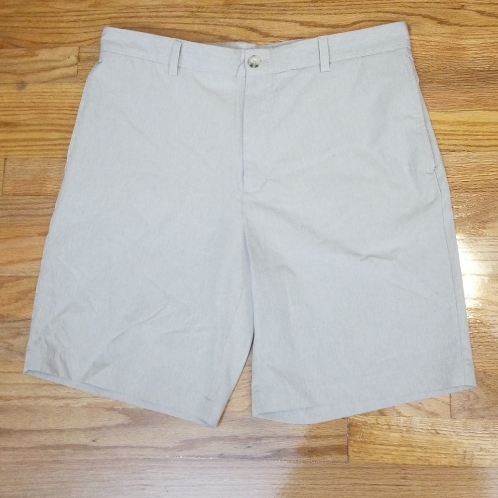 Tailor Byrd Golf shorts